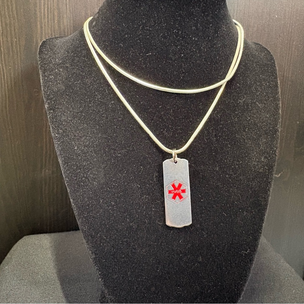 Penicillin Allergy - Medical Alert Pendant Necklace - Picture 2 of 8